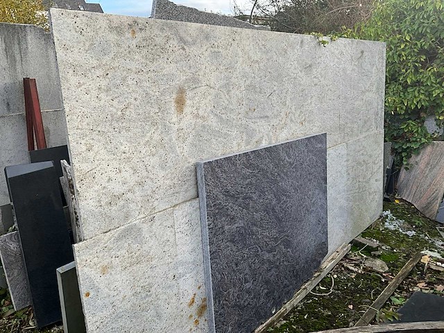 Partij natuurstenen bladen - afbeelding 19 van  24