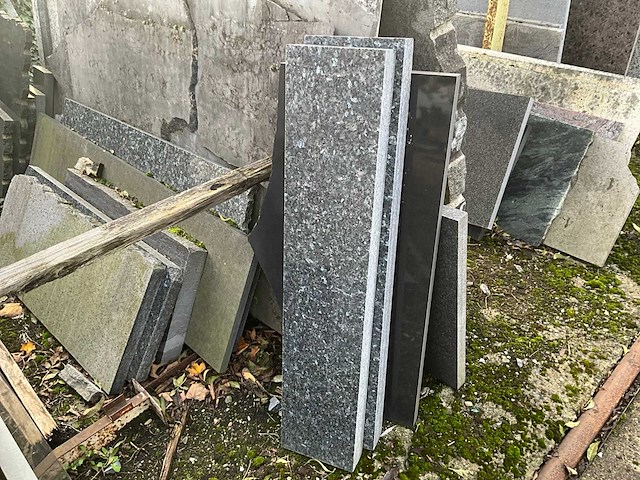 Partij natuurstenen bladen - afbeelding 23 van  24