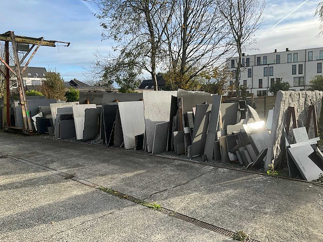 Partij natuurstenen bladen - afbeelding 1 van  40