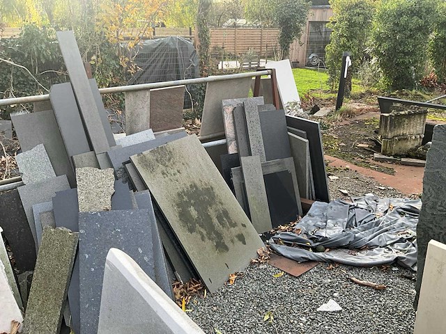 Partij natuurstenen bladen - afbeelding 29 van  40