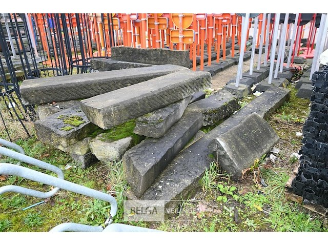 Partij natuurstenen borduren - afbeelding 2 van  5