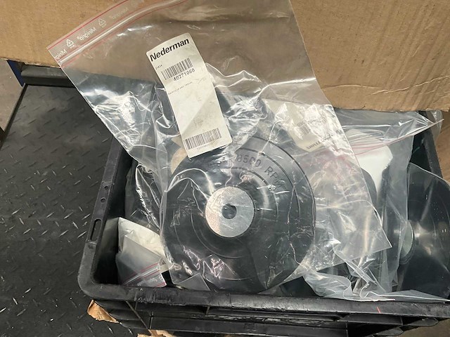 Partij nederman 180 mm backing up pads/steunschijven - afbeelding 5 van  8