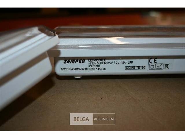 Partij noodverlichting - afbeelding 9 van  9