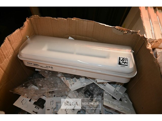 Partij noodverlichting - afbeelding 6 van  7