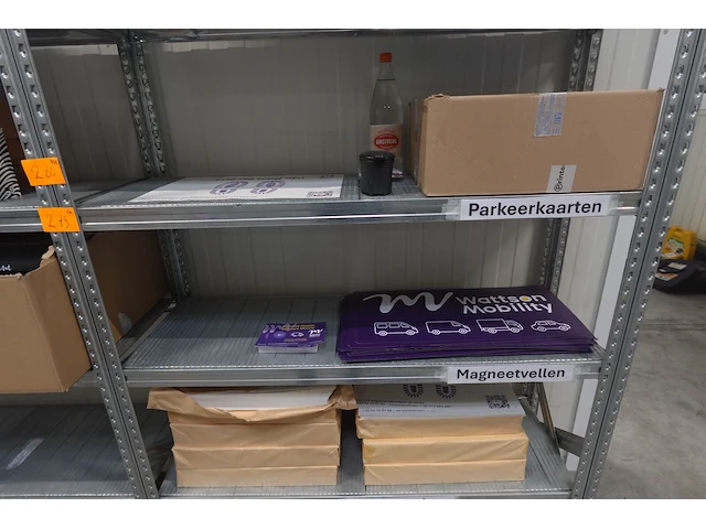 Partij nummerplaathouders & toebehoren - afbeelding 2 van  8