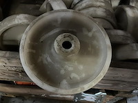 Partij nylon wielen met palletrand - afbeelding 3 van  3