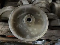 Partij nylon wielen met palletrand - afbeelding 3 van  3