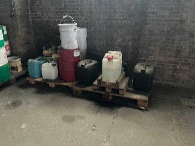 Partij olievaten - afbeelding 2 van  6