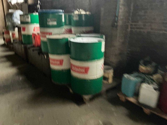 Partij olievaten - afbeelding 3 van  6