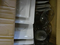 Partij onderborden en glazen - afbeelding 1 van  4