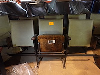 Partij onderdelen antieke theaterstoelen
