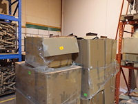 Partij onderdelen antieke theaterstoelen - afbeelding 4 van  9