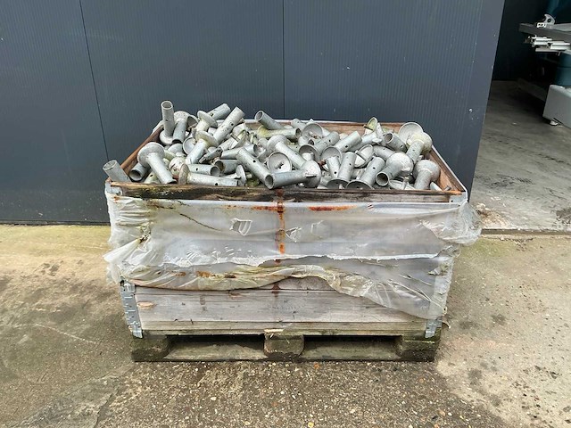 Partij onderdelen stellingen - afbeelding 1 van  3