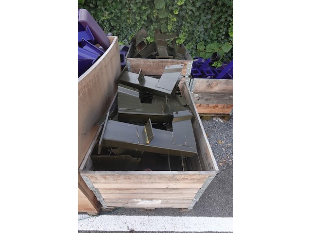 Partij onderdelen theaterstoelen - afbeelding 3 van  12