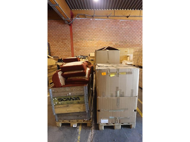Partij onderdelen theaterstoelen - afbeelding 1 van  12
