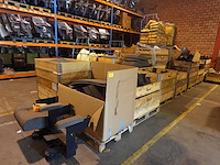 Partij onderdelen theaterstoelen