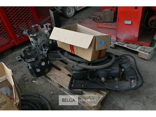 Partij onderdelen voor aandrijving zoutstrooier - afbeelding 1 van  6