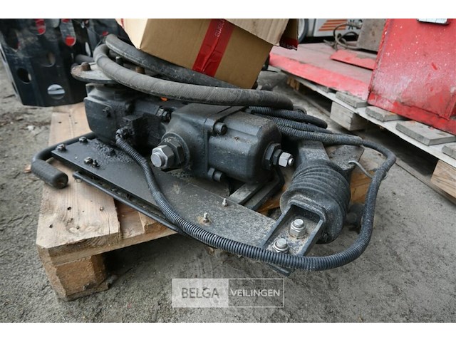 Partij onderdelen voor aandrijving zoutstrooier - afbeelding 2 van  6