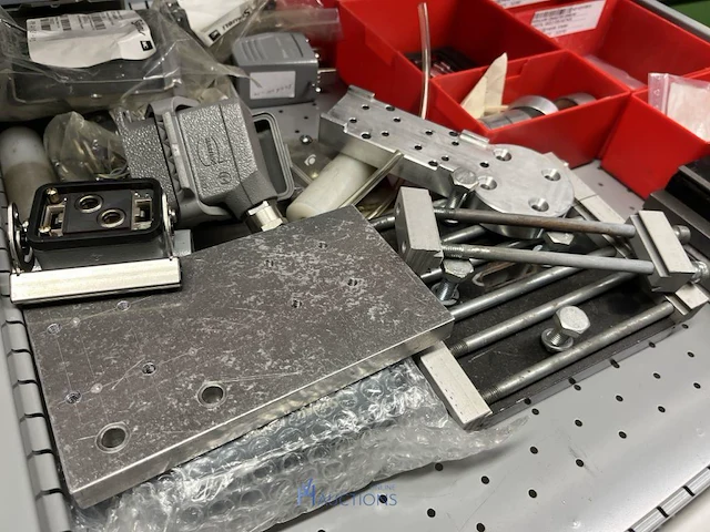 Partij onderdelen voor grijpers en in-mould-labeling - afbeelding 11 van  83