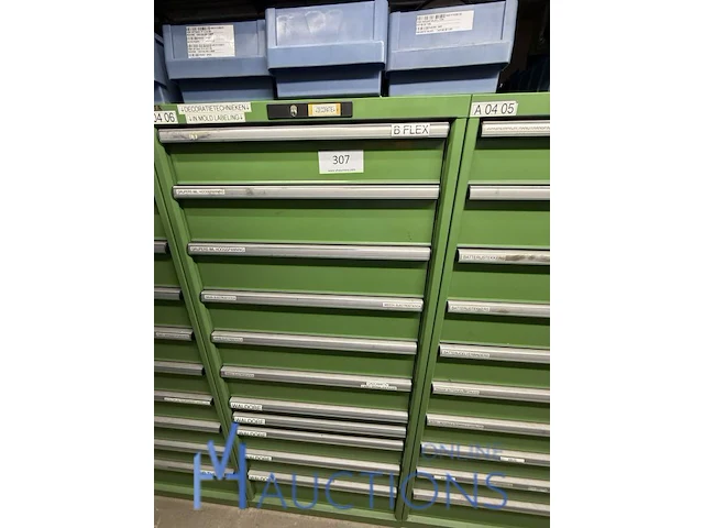 Partij onderdelen voor grijpers en in-mould-labeling - afbeelding 1 van  83