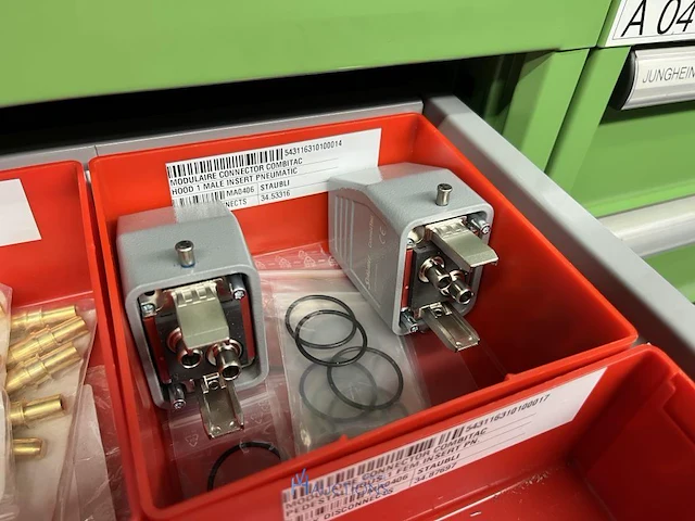 Partij onderdelen voor grijpers en in-mould-labeling - afbeelding 14 van  83