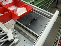 Partij onderdelen voor grijpers en in-mould-labeling - afbeelding 16 van  83