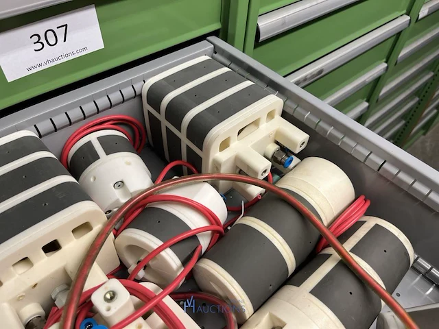 Partij onderdelen voor grijpers en in-mould-labeling - afbeelding 19 van  83