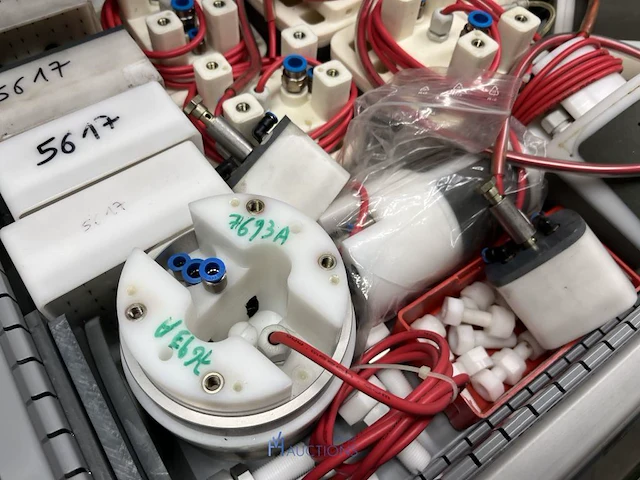 Partij onderdelen voor grijpers en in-mould-labeling - afbeelding 21 van  83