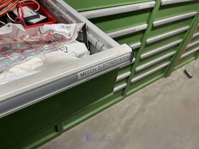 Partij onderdelen voor grijpers en in-mould-labeling - afbeelding 29 van  83