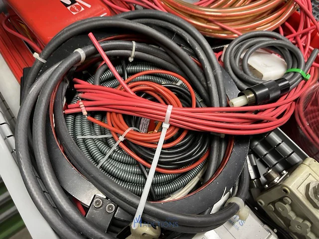 Partij onderdelen voor grijpers en in-mould-labeling - afbeelding 31 van  83