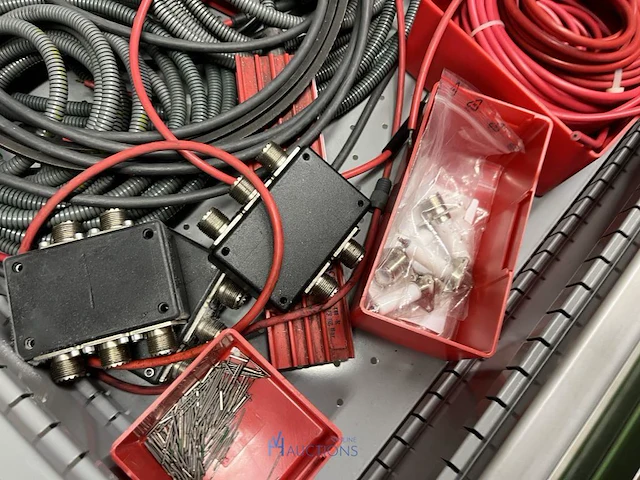 Partij onderdelen voor grijpers en in-mould-labeling - afbeelding 43 van  83