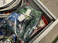 Partij onderdelen voor grijpers en in-mould-labeling - afbeelding 52 van  83
