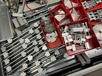 Partij onderdelen voor grijpers en in-mould-labeling - afbeelding 58 van  83