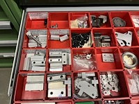 Partij onderdelen voor grijpers en in-mould-labeling - afbeelding 59 van  83