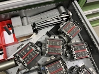 Partij onderdelen voor grijpers en in-mould-labeling - afbeelding 69 van  83
