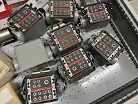 Partij onderdelen voor grijpers en in-mould-labeling - afbeelding 70 van  83