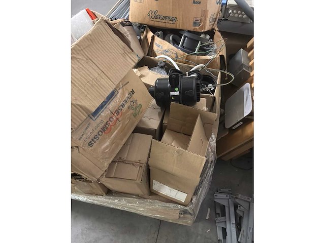 Partij onderdelen voor jacuzzi - afbeelding 4 van  7