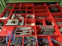 Partij onderdelen voor verpakkingsmachines en robots - afbeelding 2 van  100