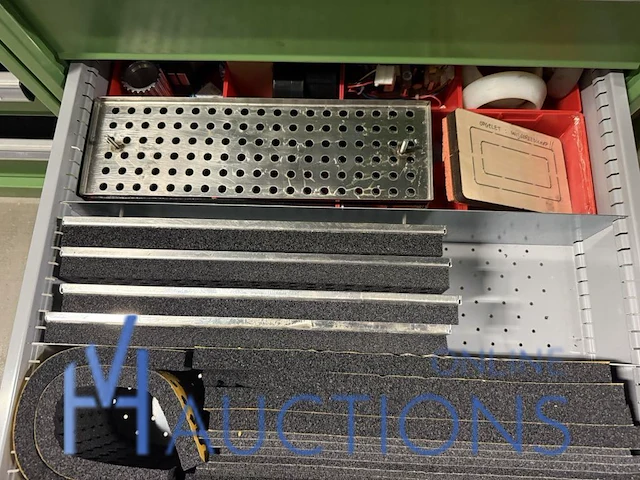 Partij onderdelen voor verpakkingsmachines en robots - afbeelding 24 van  100