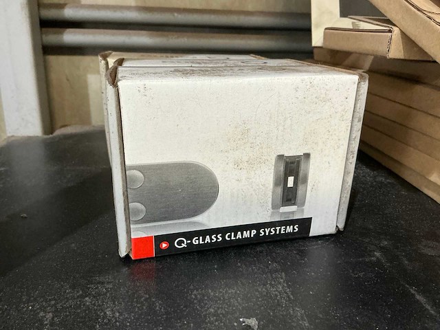 Partij onderdelen - afbeelding 2 van  5