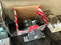 Partij onderdelen - afbeelding 4 van  5