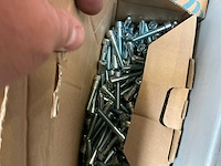 Partij onderdelen - afbeelding 16 van  21