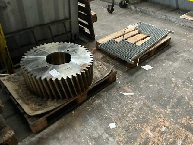 Partij onderdelen - afbeelding 2 van  4