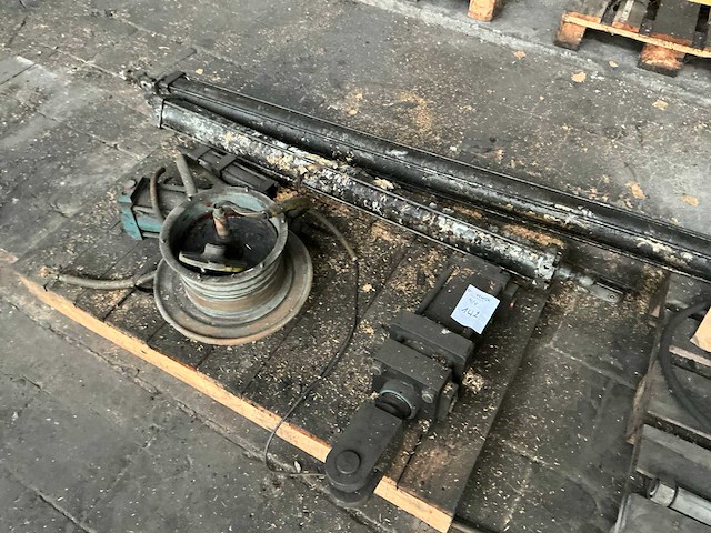 Partij onderdelen - afbeelding 6 van  7