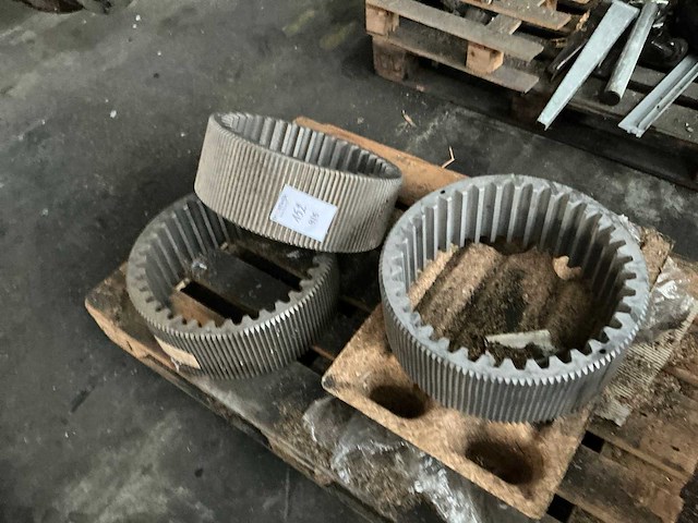 Partij onderdelen - afbeelding 7 van  9