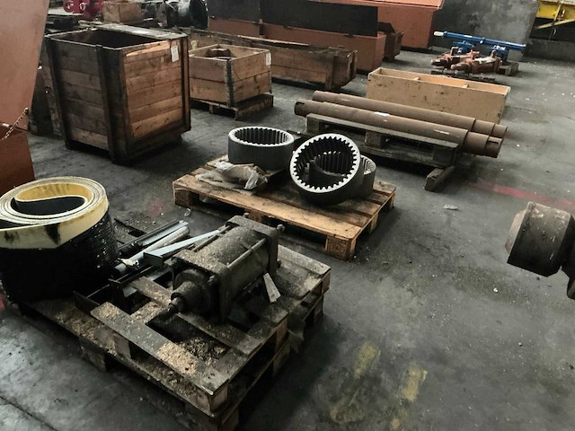 Partij onderdelen - afbeelding 9 van  9