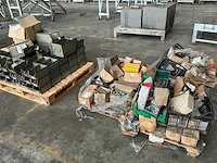 Partij onderdelen - afbeelding 8 van  15