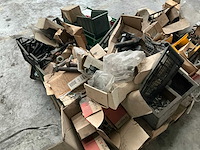 Partij onderdelen - afbeelding 12 van  15