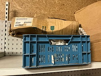 Partij onderhoudsmiddelen en toebehoren - afbeelding 10 van  11