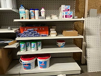 Partij onderhoudsmiddelen en toebehoren - afbeelding 1 van  11